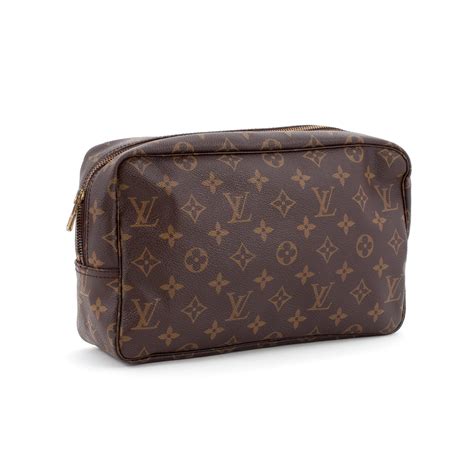 louis vuitton garbage|louis vuitton wash bag men.